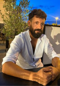 İnancını sorgulayan genç ölüm tehditleri alıyor